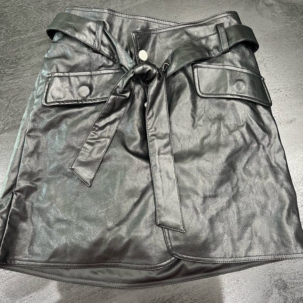 🖤🐄 NWOT🐄🖤Habitual Girls Faux Leather Paper Bag Skirt Size 14